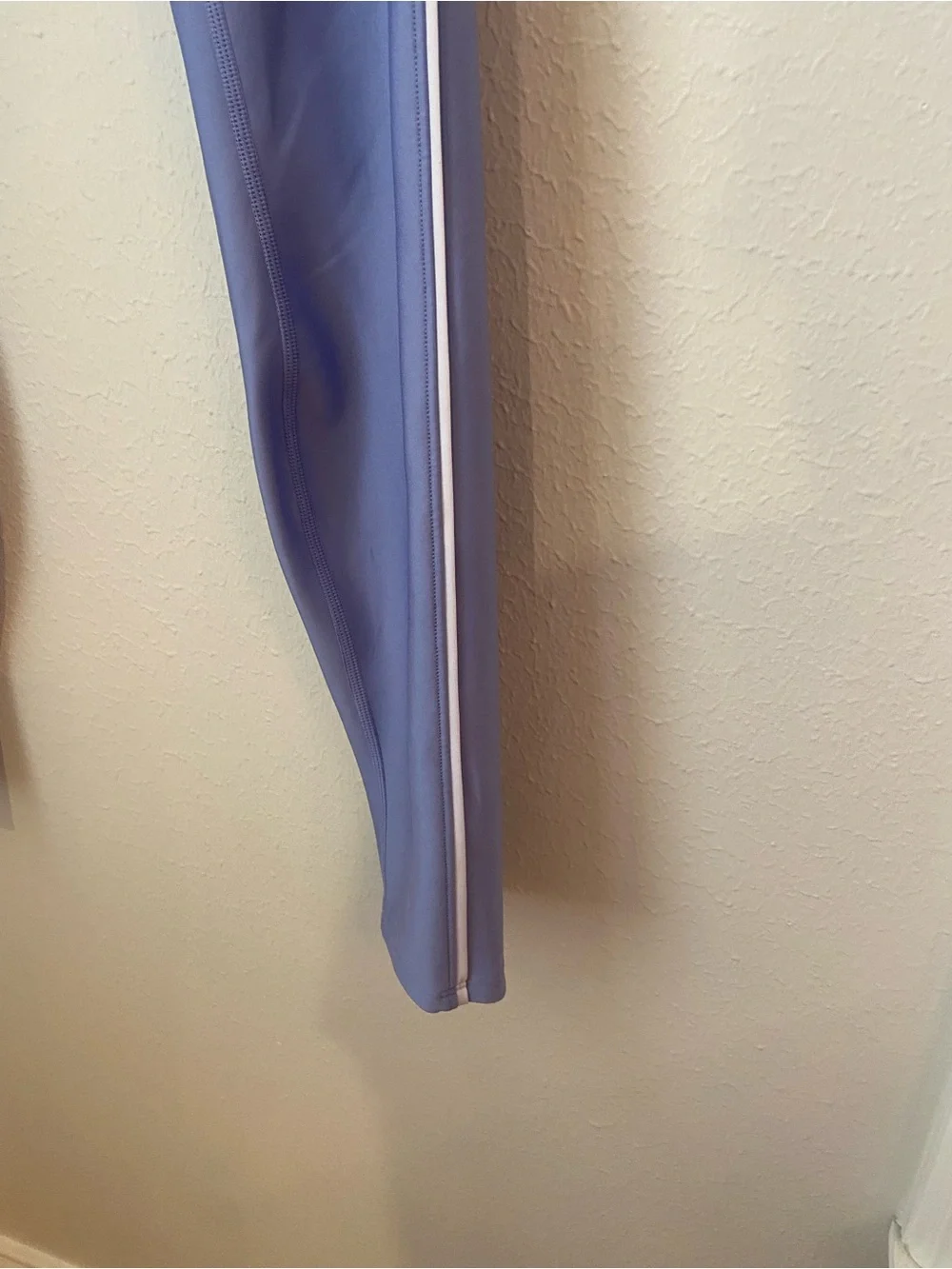 Alo Yoga Airlift High-Waist Suit Up Leggings Lilac Blue White Piping M